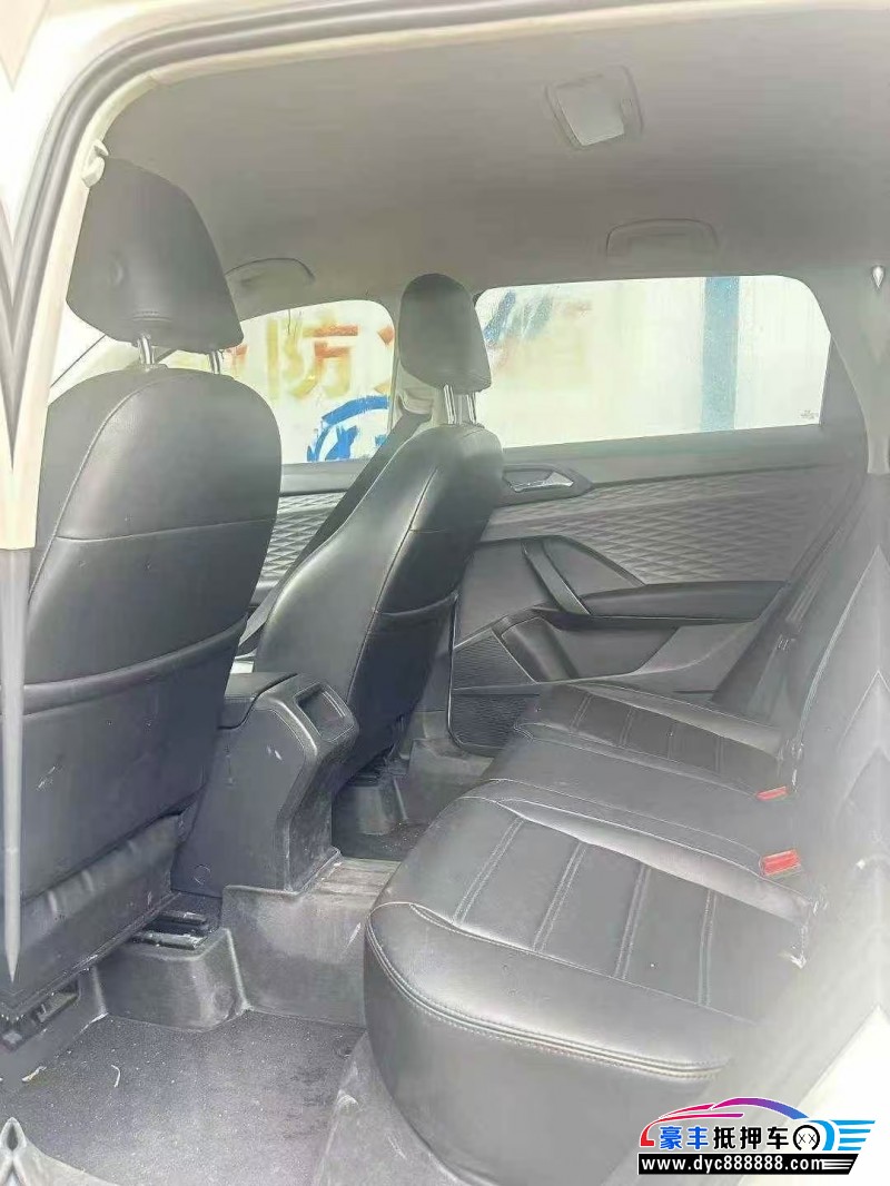 22年大众途岳轿车抵押车出售