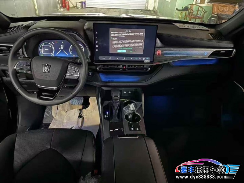 25年丰田皇冠轿车抵押车出售