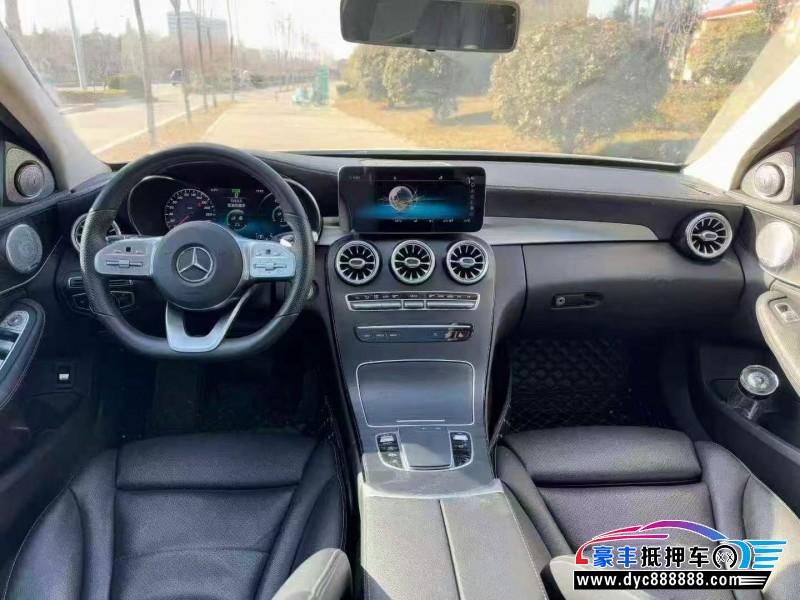 20年奔驰C轿车抵押车出售