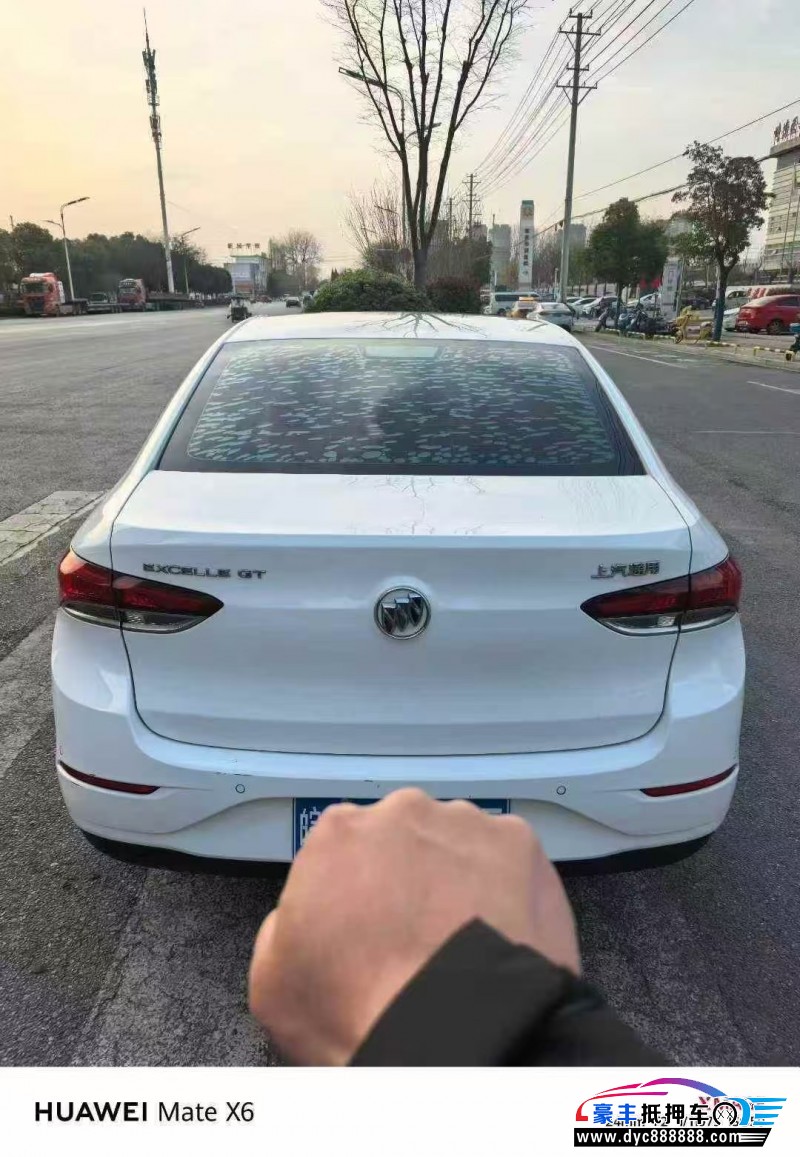 20年别克英朗轿车抵押车出售