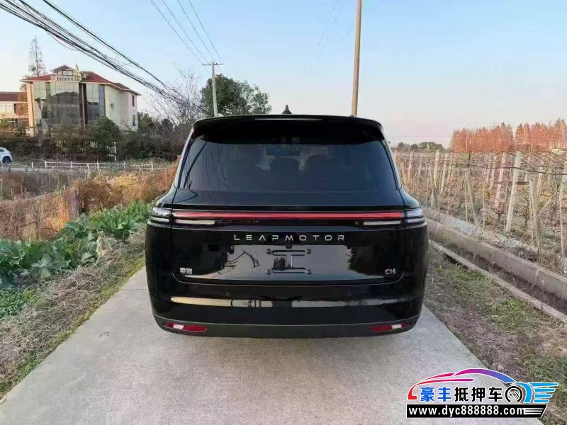 25年零跑C16轿车抵押车出售