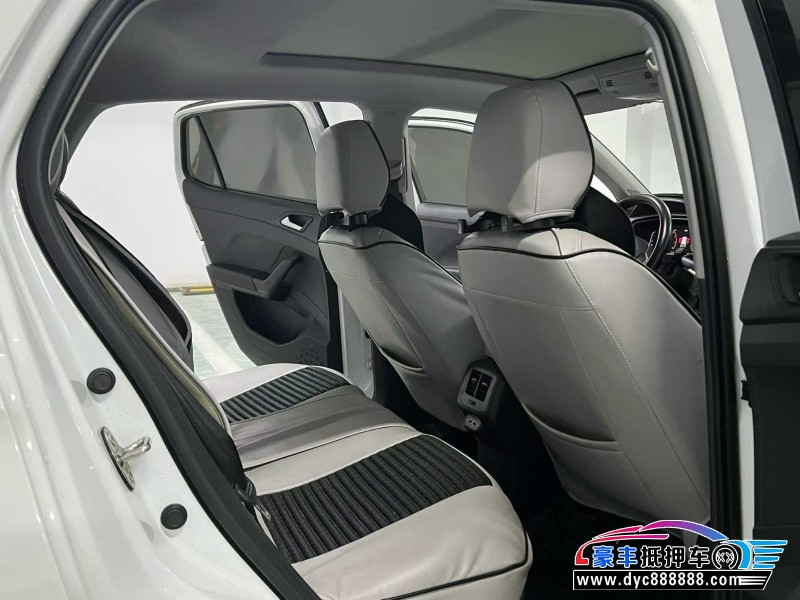 21年大众探影轿车抵押车出售