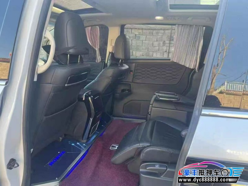 24年本田艾力绅轿车抵押车出售