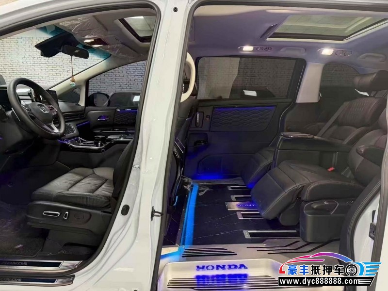 24年本田艾力绅轿车抵押车出售