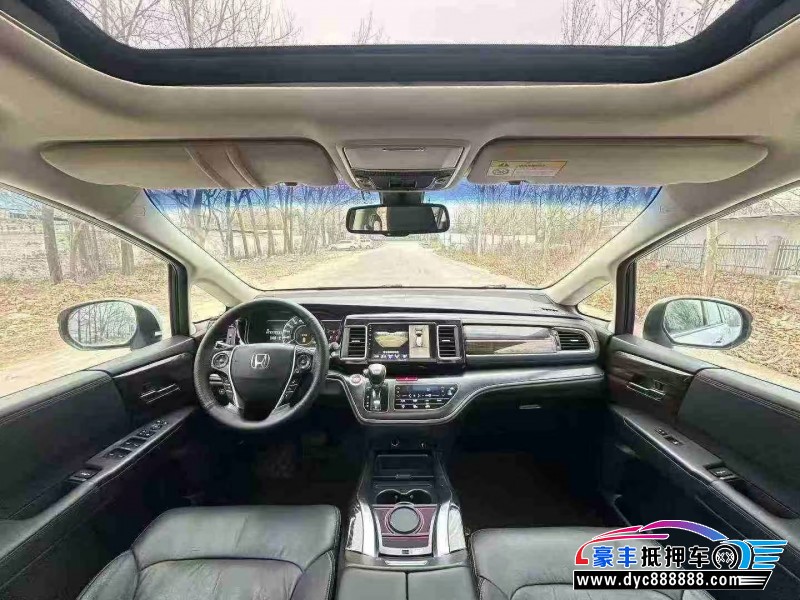 16年本田艾力绅轿车抵押车出售