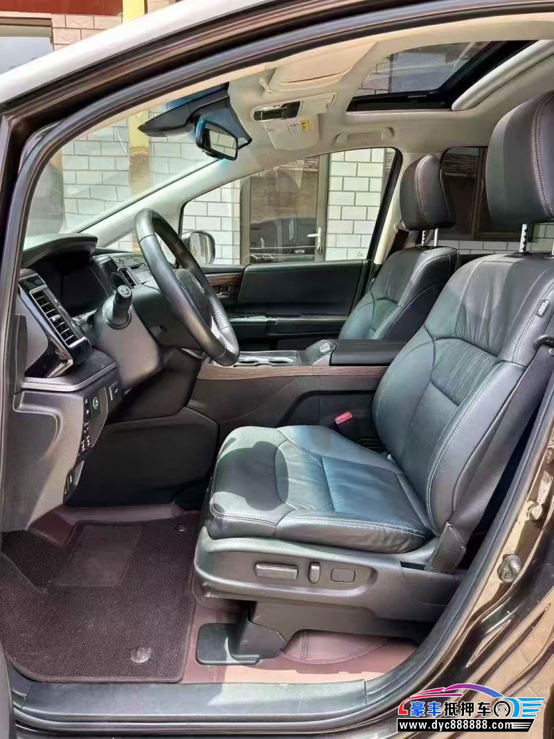 18年本田艾力绅轿车抵押车出售