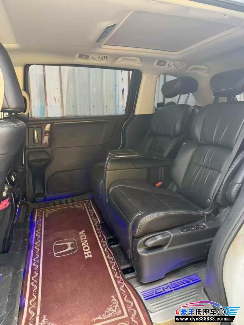 18年本田艾力绅轿车抵押车出售