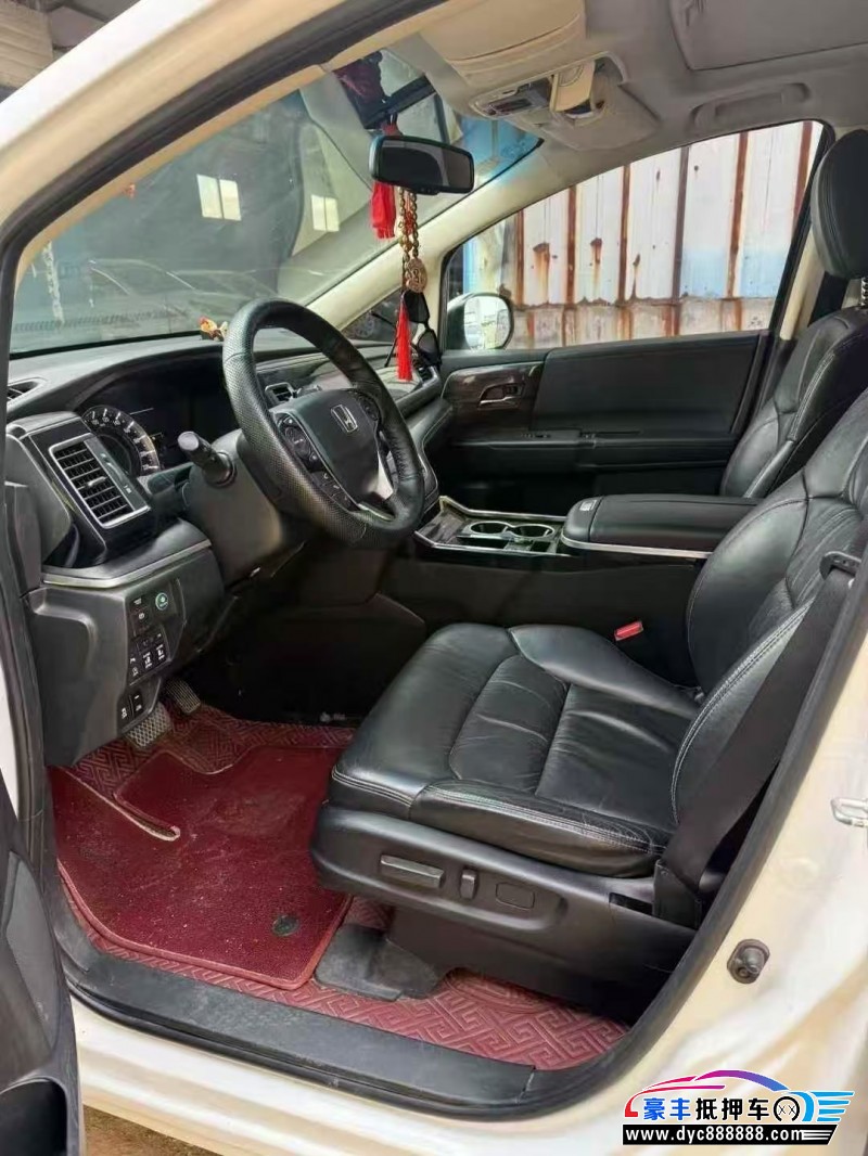 18年本田艾力绅轿车抵押车出售