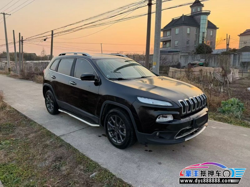 20年Jeep自由光SUV抵押车出售