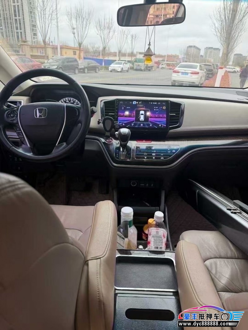 15年本田奥德赛轿车抵押车出售