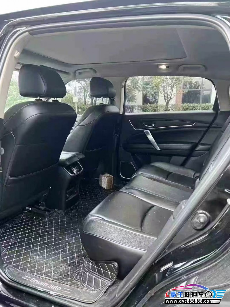 19年本田冠道轿车抵押车出售