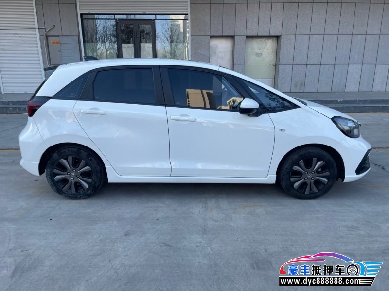 22年本田飞度轿车抵押车出售