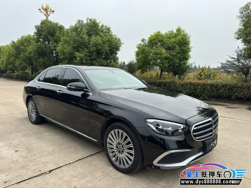 22年奔驰E轿车抵押车出售