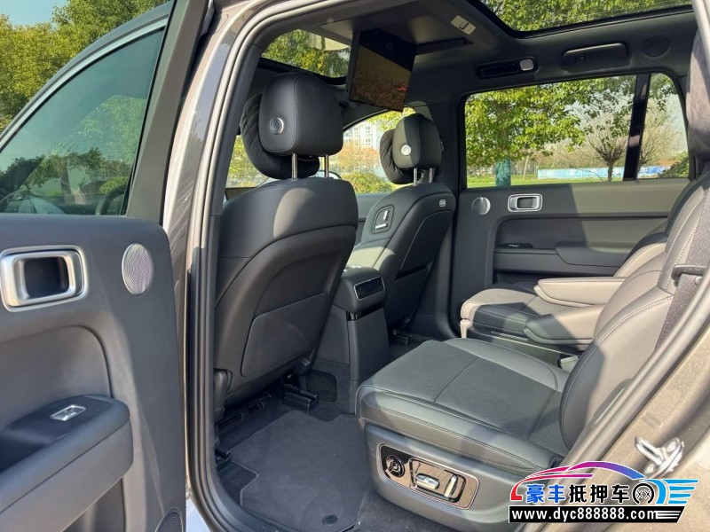 25年理想L9SUV抵押车出售