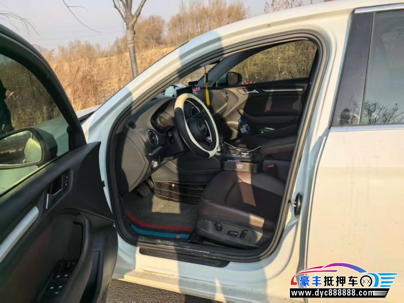 19年奥迪A3轿车抵押车出售