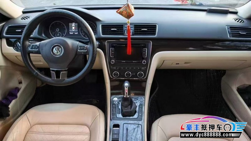 14年大众帕萨特轿车抵押车出售