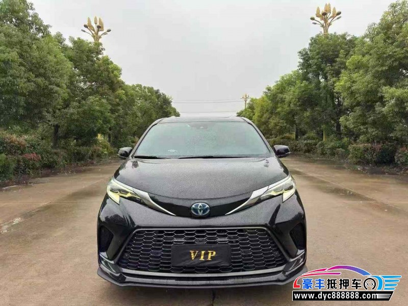 抵押车出售23年丰田格瑞维亚轿车