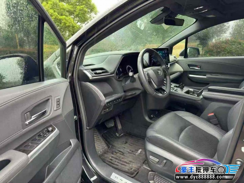 23年丰田格瑞维亚轿车抵押车出售