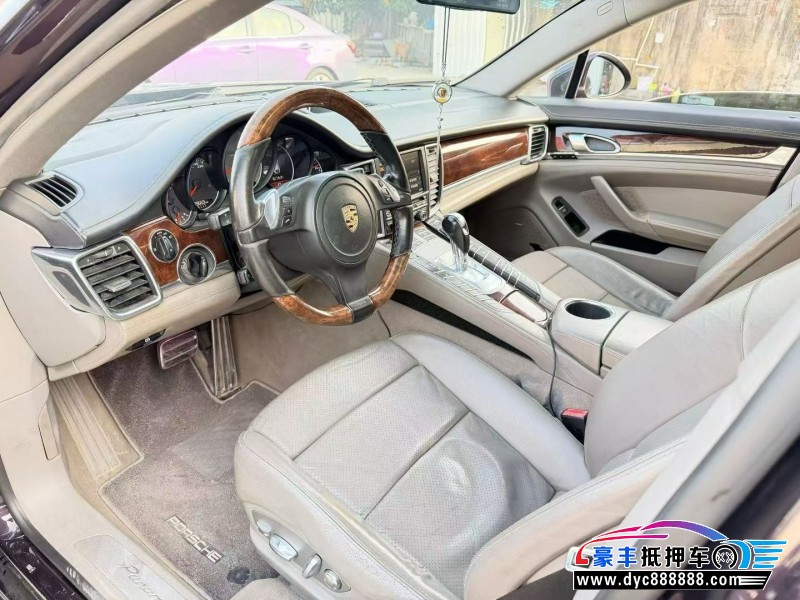 10年保时捷帕纳梅拉轿车抵押车出售