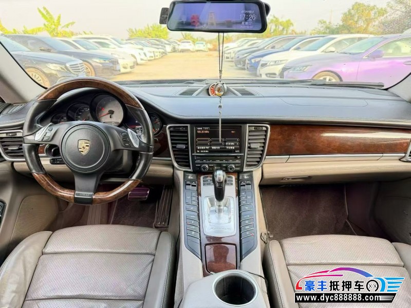 10年保时捷帕纳梅拉轿车抵押车出售