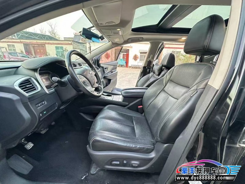 18年日产楼兰轿车抵押车出售