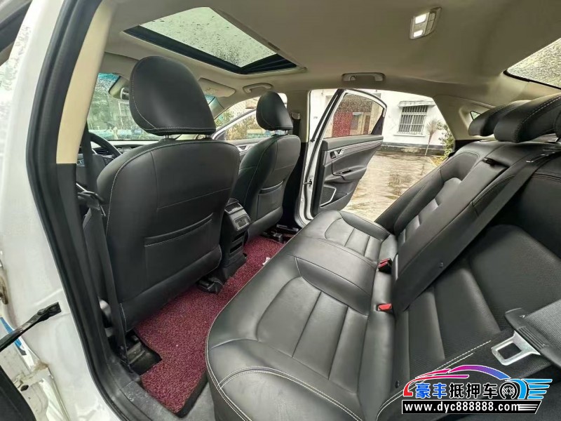 18年吉利帝豪GL轿车抵押车出售