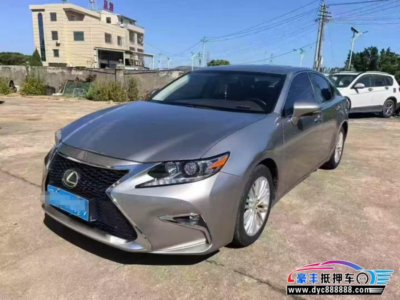 17年雷克萨斯ES轿车抵押车出售