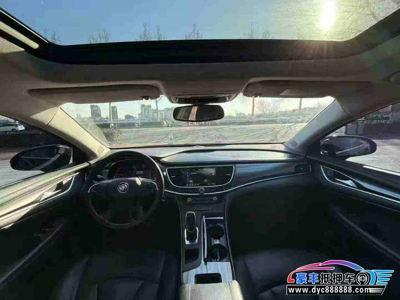 20年别克君越轿车抵押车出售