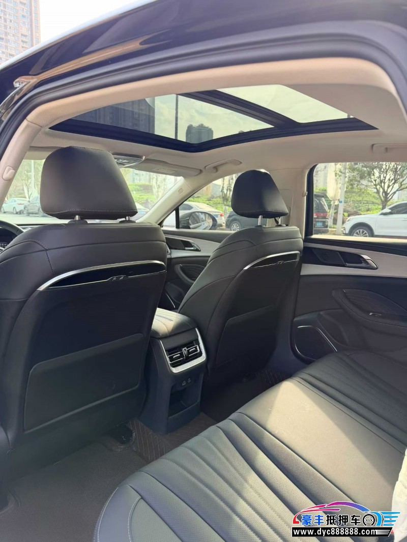 25年红旗H5轿车抵押车出售