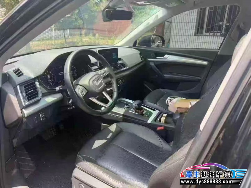 20年奥迪Q5轿车抵押车出售