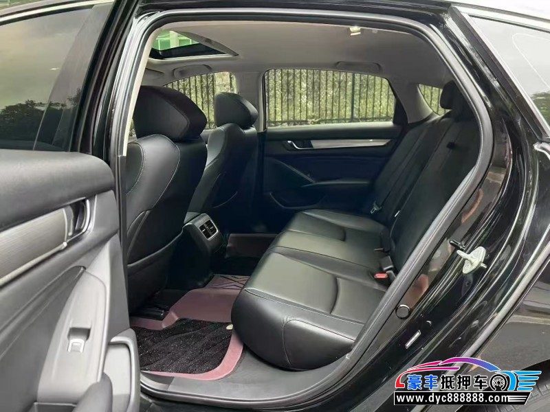 21年本田雅阁轿车抵押车出售