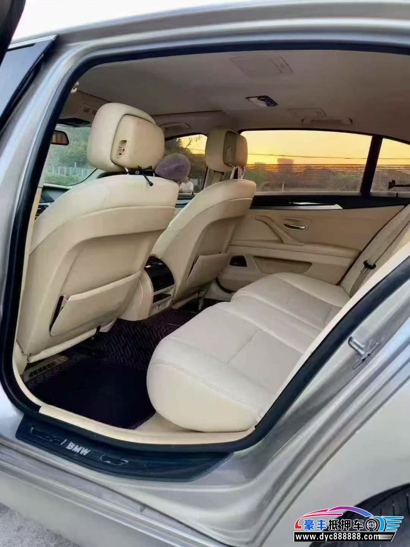 12年宝马5系轿车抵押车出售