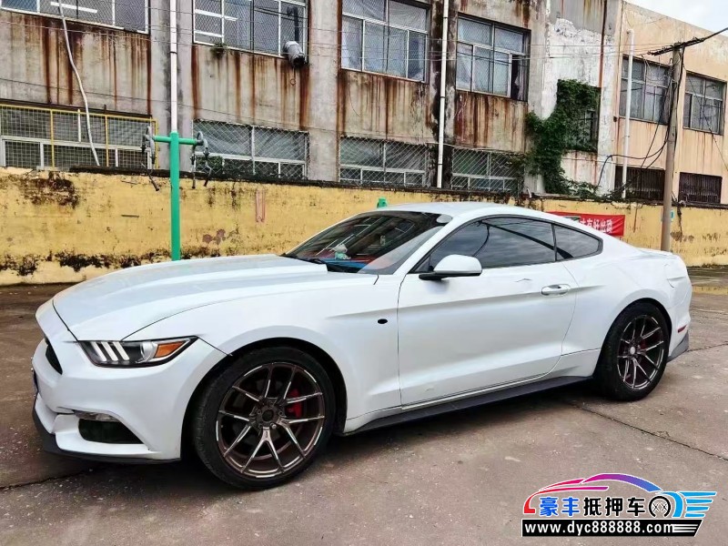 16年福特野马轿车抵押车出售