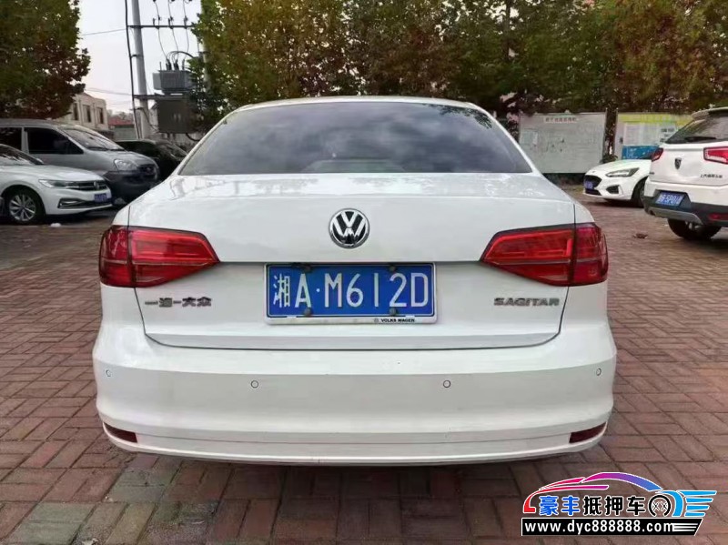 16年大众速腾轿车抵押车出售