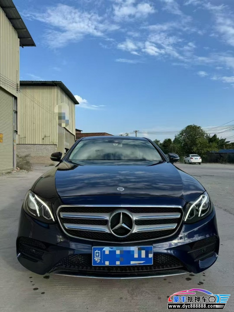 17年奔驰E轿车抵押车出售