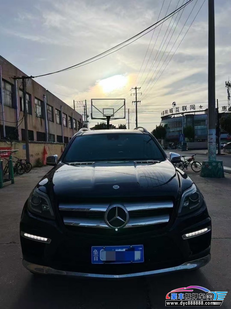 抵押车出售16年奔驰GL轿车