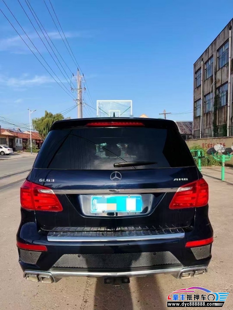 16年奔驰GL轿车抵押车出售