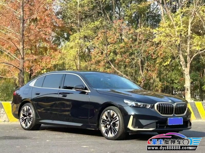 24年宝马5系轿车抵押车出售