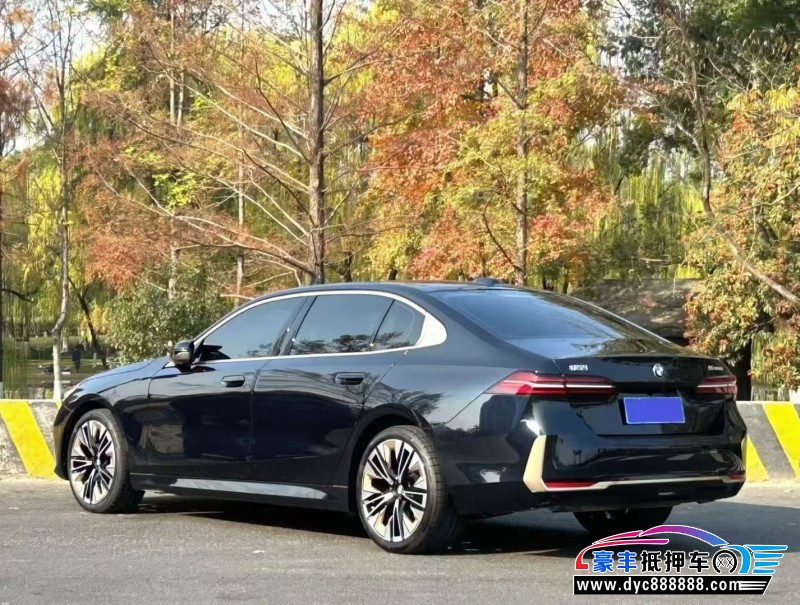 24年宝马5系轿车抵押车出售