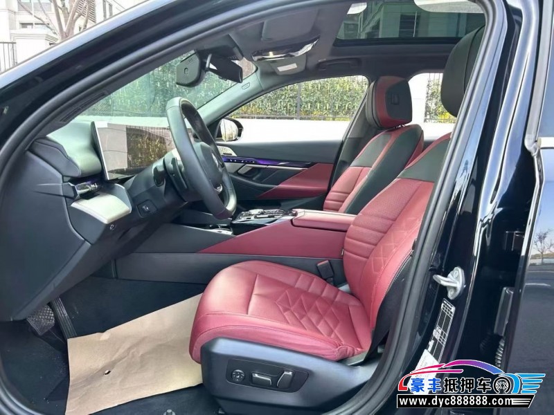 24年宝马5系轿车抵押车出售