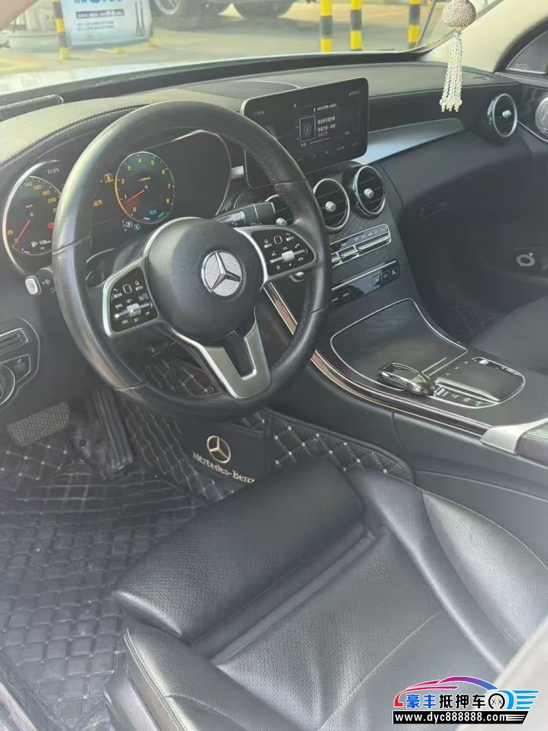 19年奔驰C轿车抵押车出售
