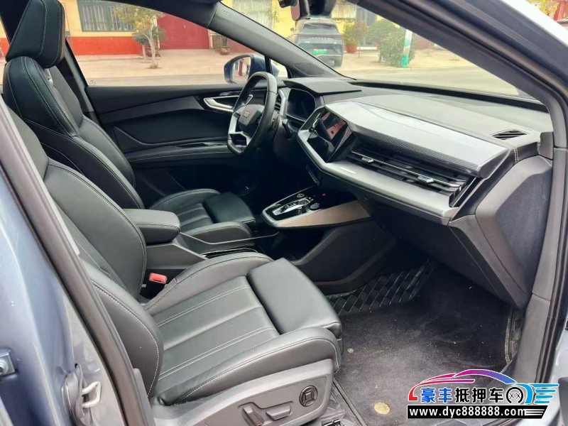 24年奥迪Q4轿车抵押车出售