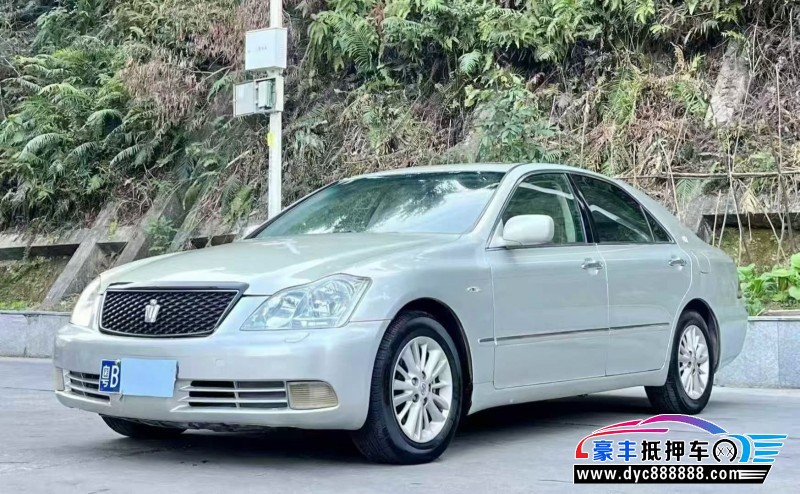 08年丰田皇冠轿车抵押车出售