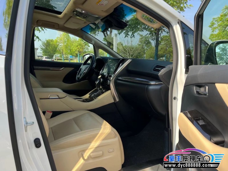 21年丰田埃尔法轿车抵押车出售