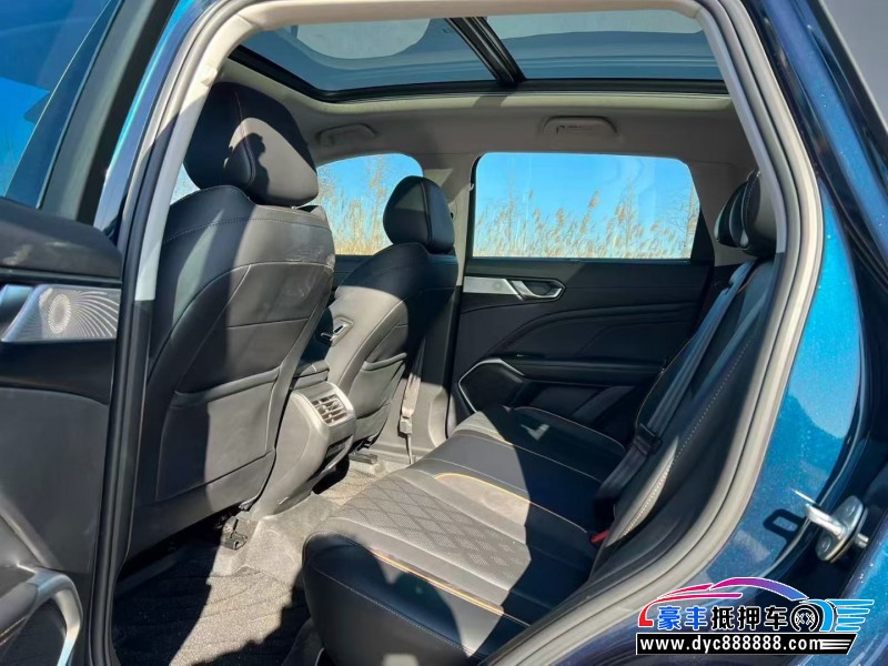 22年WEY魏派拿铁轿车抵押车出售