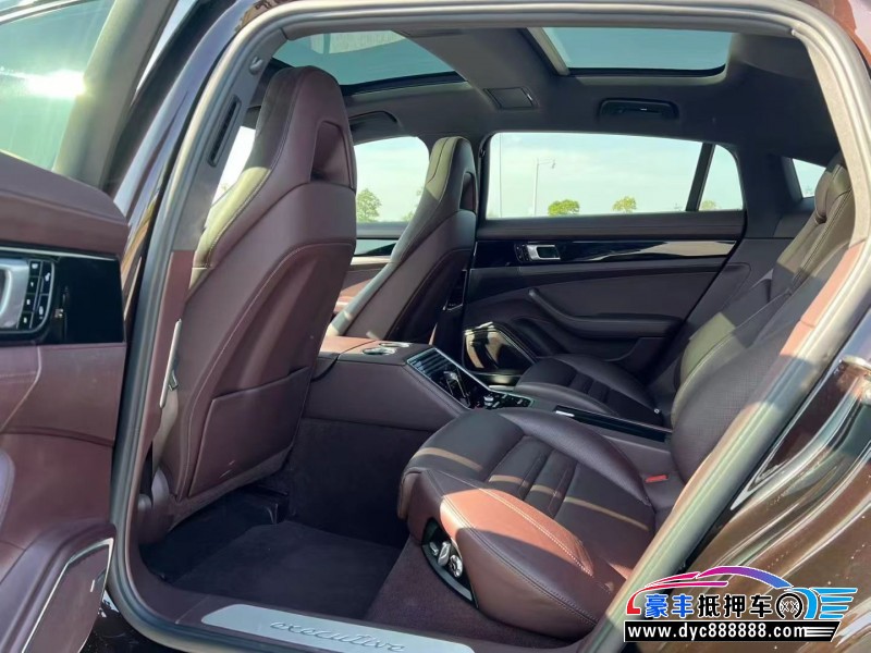 18年保时捷帕纳梅拉轿车抵押车出售