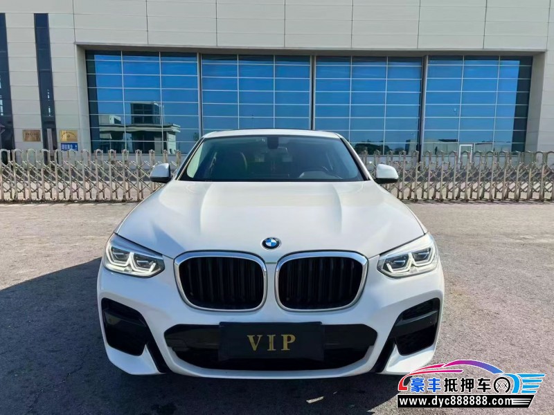 抵押车出售21年宝马X4轿车