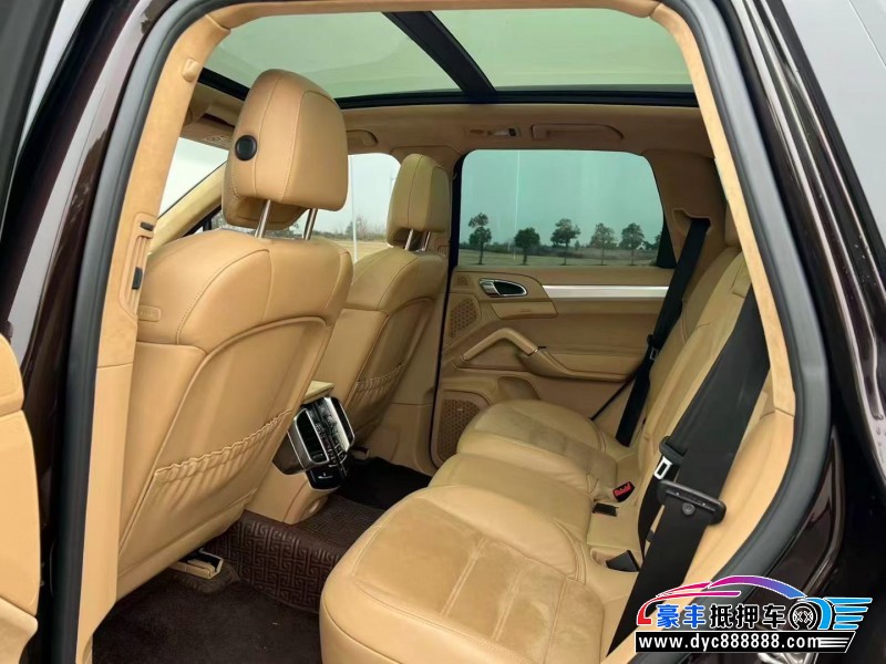 15年保时捷卡宴轿车抵押车出售