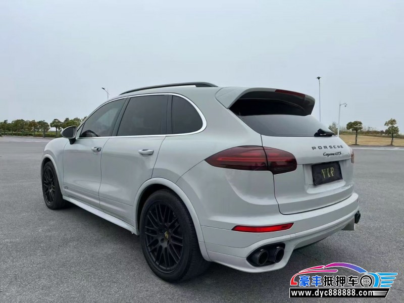 15年保时捷卡宴轿车抵押车出售