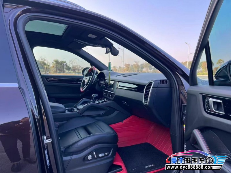 18年保时捷卡宴轿车抵押车出售